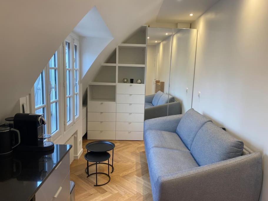 Parisien Avec Vue, Au Coeur Du 7e Arrondissement Appartement Parijs
